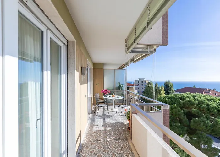 282 - Casa Boscobello, Terrazzo Vista Mare E Parcheggio Privato A 15 Minuti A Piedi Dal Teatro Ariston Lejlighed